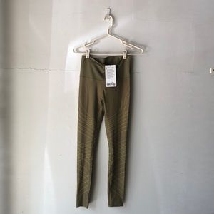 🆕 Lululemon Mapped Out High-Rise Tight 28"